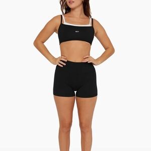 Set Active cloud form bike shorts